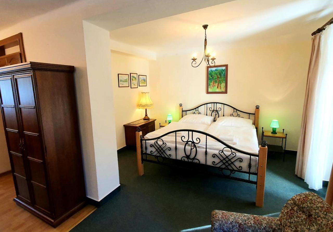 Lesni Hotel Perslak Nová Bystřice Eksteriør billede