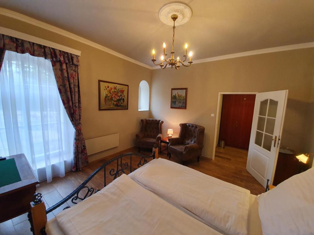 Lesni Hotel Perslak Nová Bystřice Værelse billede