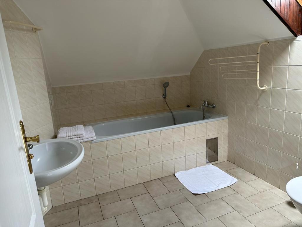 Lesni Hotel Perslak Nová Bystřice Eksteriør billede