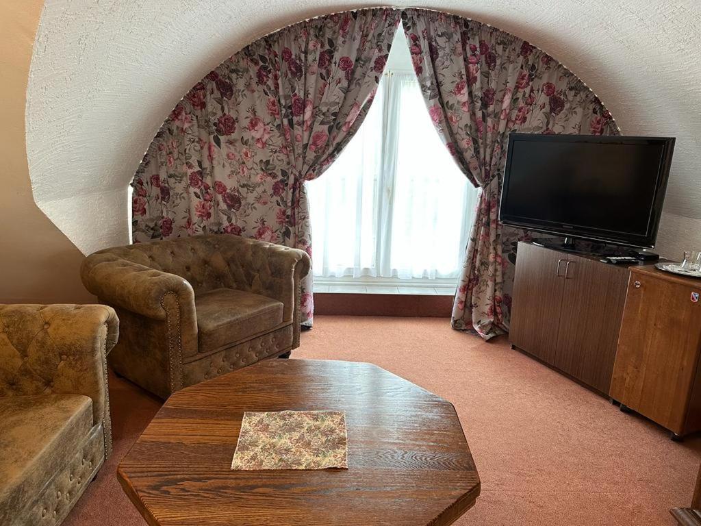 Lesni Hotel Perslak Nová Bystřice Eksteriør billede
